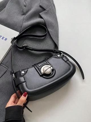 Bolsa Feminina De Baguete Com Alça Transversal Moderna